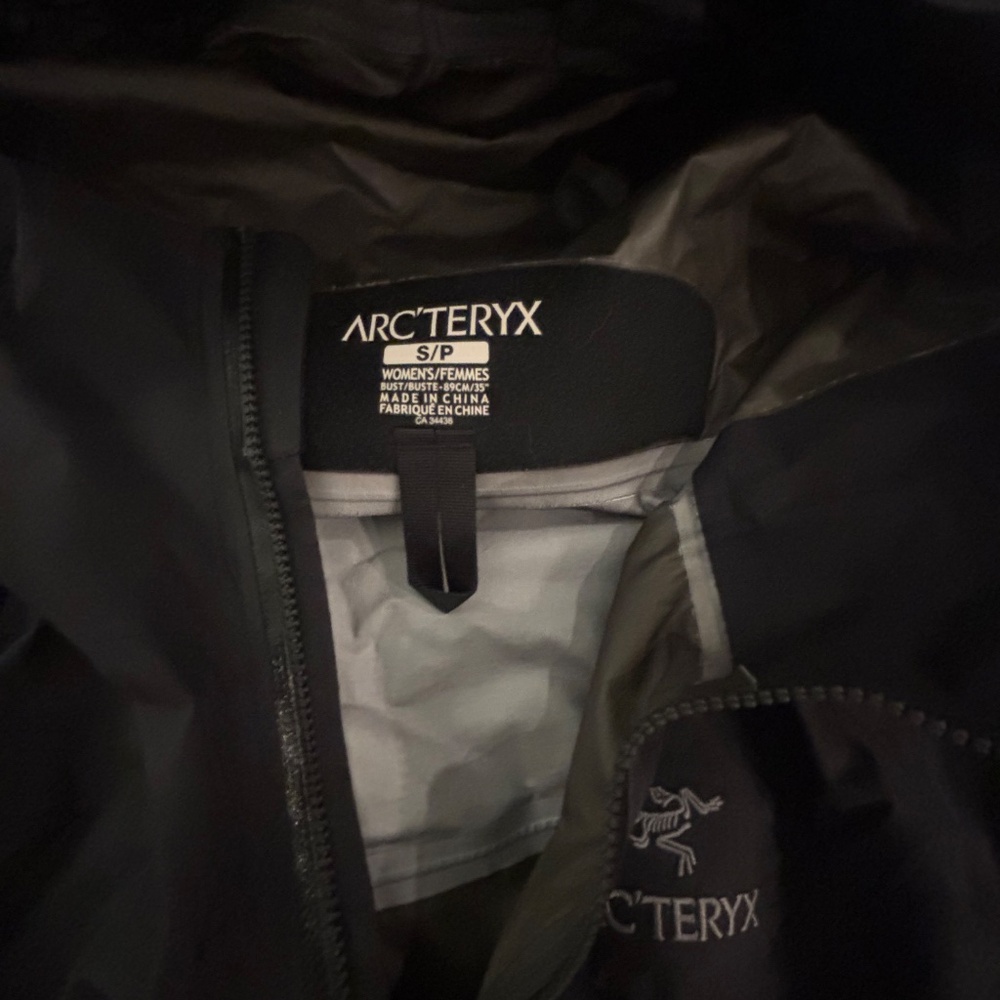Arc’teryx Beta Jacket - image 2